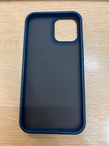 Funda Comma Phone 12pro Max Impecable 0