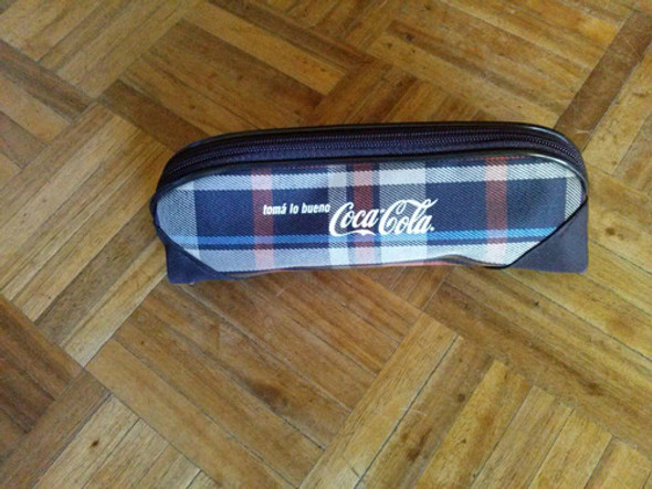 Coca Cola,cartuchera En Tela Escocesa,coleccionable 0 Coca Cola,cartuchera En Tela Escocesa,coleccionable 0