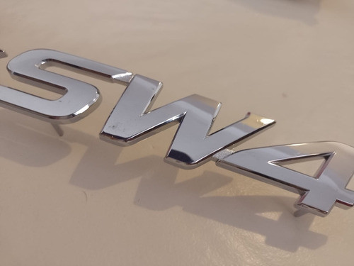 Emblema Logo Toyota Hilux Sw4 1