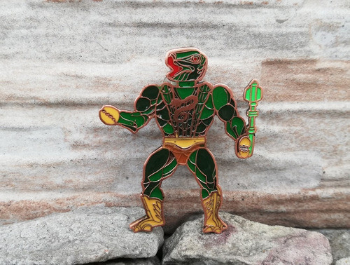 Pin Kobra Khan Camuflado #funkonauta Motu 1