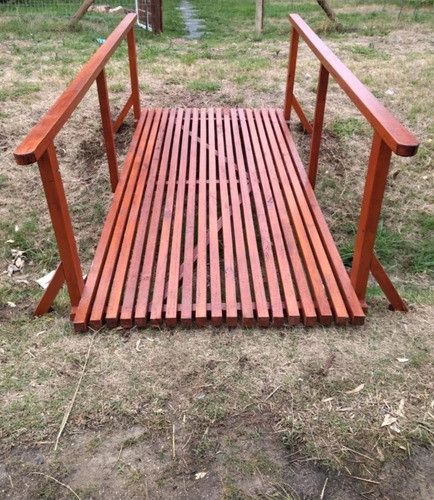 Puente ,madera, Barandas ,entrada, Acceso 1