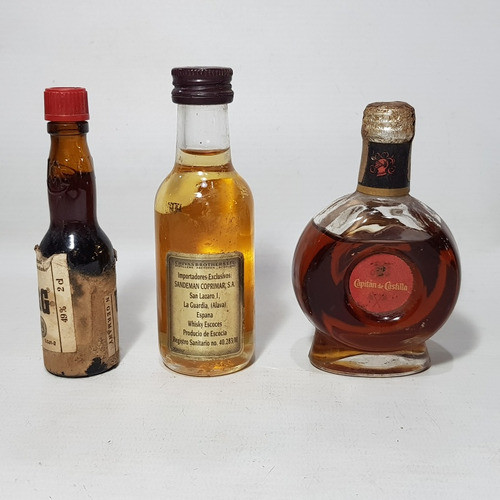 Antiguas Mini Botellitas Chivas Cap Castilla Under Mag 59491 1