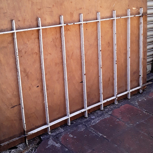 Reja De Hierro Varilla Cuadrada 123x62 Cm. 0