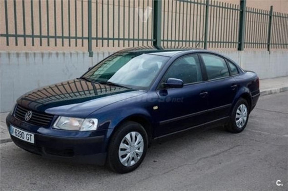 Vidrio Puerta Volskwagen Passat 0