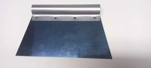Espatula Metalica Dentada Para Piso Vinilico Goma 1