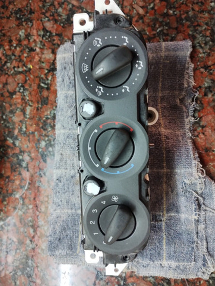 Comando Aire Acondicionado Focus 2 Original Usado 0