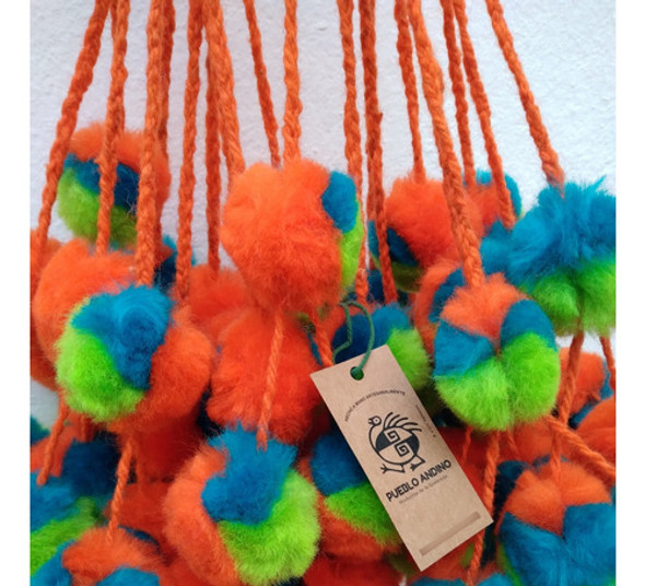 Tulmas Norteñas - Pompones - Deco 1 Tulmas Norteñas - Pompones - Deco 1