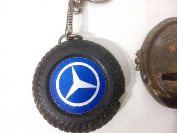 Juego De Llavero Mercedes Benz Y Escudo 1