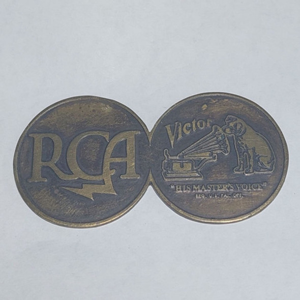 Chapa Publicidad De Vitrola Rca Victor Bronce  57 Mm - 320 1