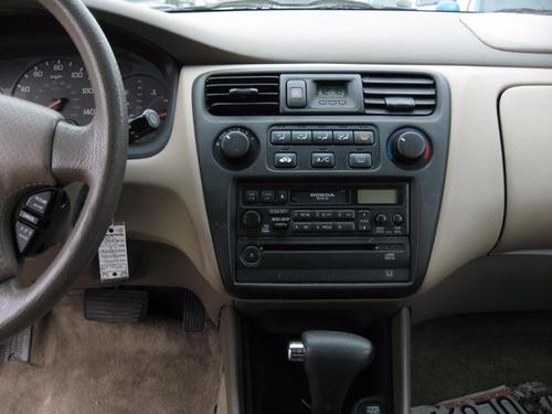 Marco Adaptador Honda Accord Hasta  2002 Y Civic  99/00 1