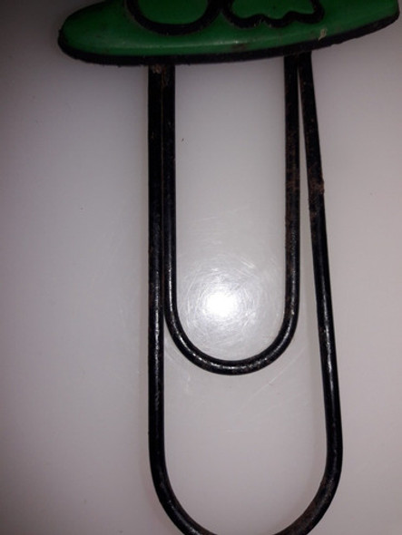 Clip Ranita Papeles Año 90s 1