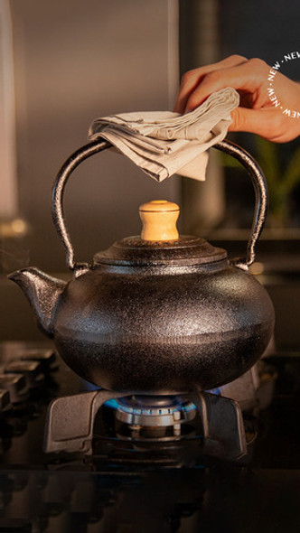 Caldera De Hierro 2 Lt, Santana 1 Caldera De Hierro 2 Lt, Santana 1