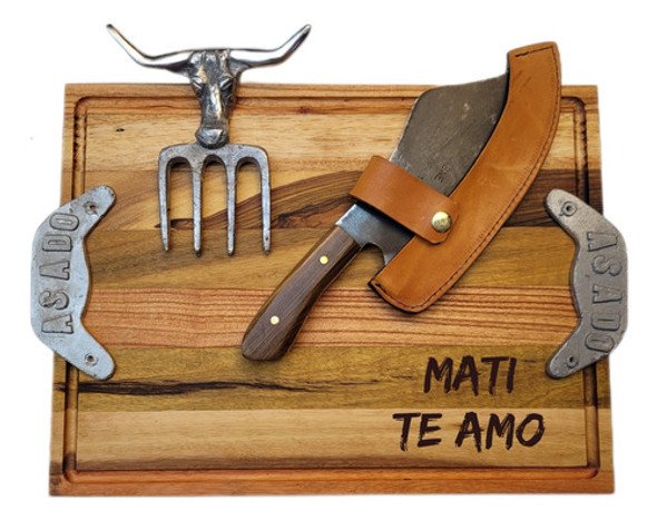 Set Parrilla Tabla Madera Asador Hacha Garra Personalizado 0