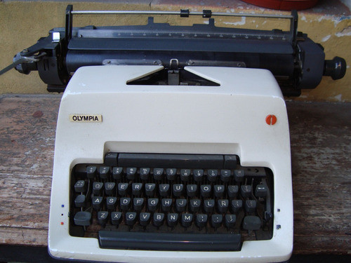 Maquina De Escribir Olympia 0