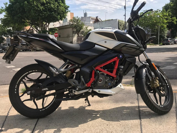 Defensa Lateral + Sliders Jpl Stunt Rouser Ns160 1