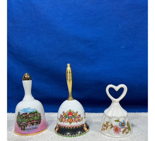 Antiguas Campanas Campanitas De Porcelana Selladas 1