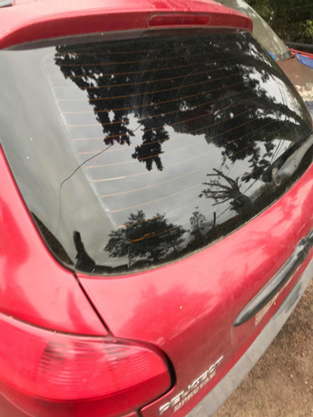 Portón Trasero Peugeot 206/2000 Con Luneta 0