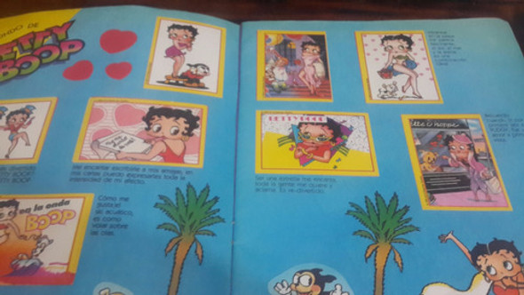 Album De Figurita Betty Boop Tiene 150 Figus Pegadas 1