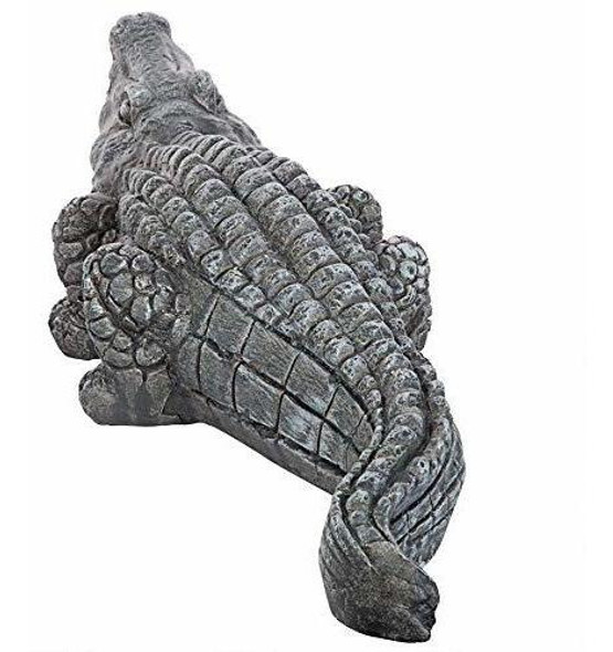 Diseño Toscano Fu84355 Chomper La Estatua Del Caimán Del Jar 0