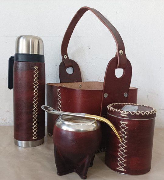 Set Uruguayo De Mate Termo 1/2 Manija+matera Cuero+lata+mate 1