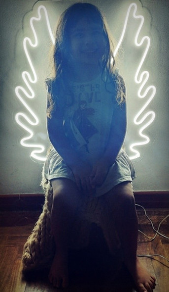 Cartel Neón Led Acrílico Alas De Ángel Eventos Publicidad 1