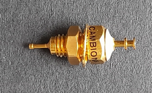 Capacitor Pasante 1500pf / 500v / 1a Marca Cambion Uk 0