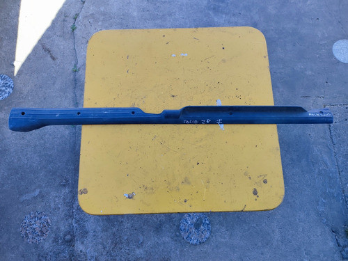 Moldura Baticalcaneo Izquierda Fiat Palio 2p 00/10 1