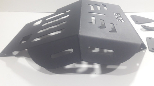Cubre Carter Guerrero Gxr 300 Acero Negro 1