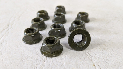 Kit 10 Tuercas Con Ala 10mm X 1,25 Mm Original Gilera Verdes 0