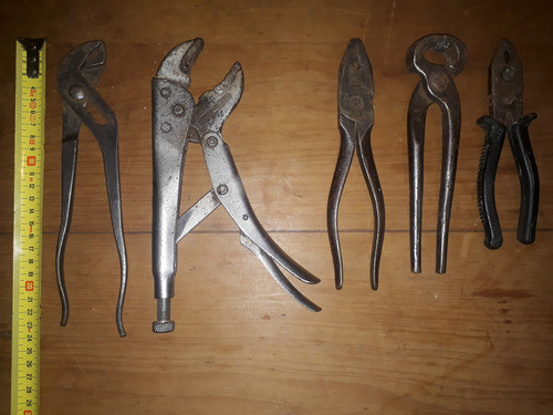 Lote De Cuatro Pinzas Y Una Tenaza 0