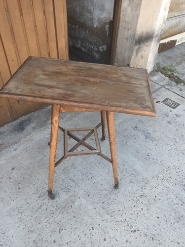 Mesa De Madera Giratoria En Buen Estado No Hago Envio 0
