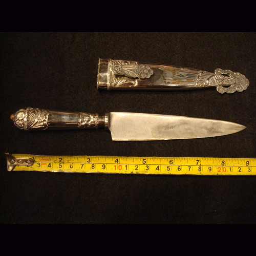 Hermoso Y Antiguo Cuchillo Ju-ca Mango Y Vaina Trabajados 0