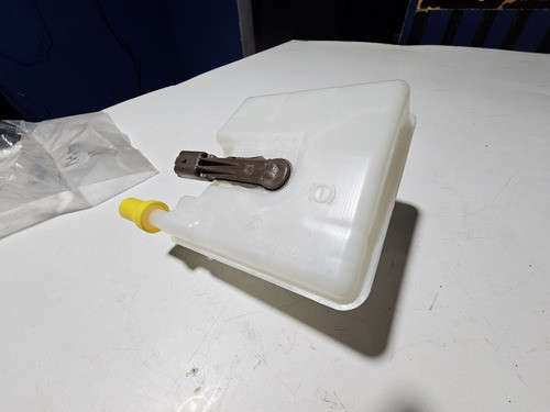 Deposito Inferior Liquido De Freno Citroen C4 Picasso Orig 1