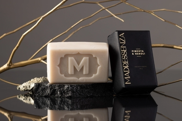 Pimenta & Neroli Vegetable Soap – 180 g | Amber Vanilla Scent | Velvet Touch