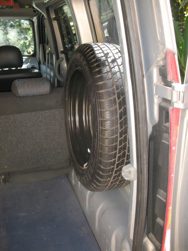 Porta Rueda / Portarueda Lateral Para Kangoo 1