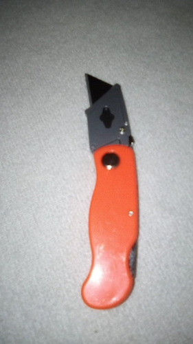 Cutter Tipo Navaja Profesional C/5 Hojas De Repuesto 1