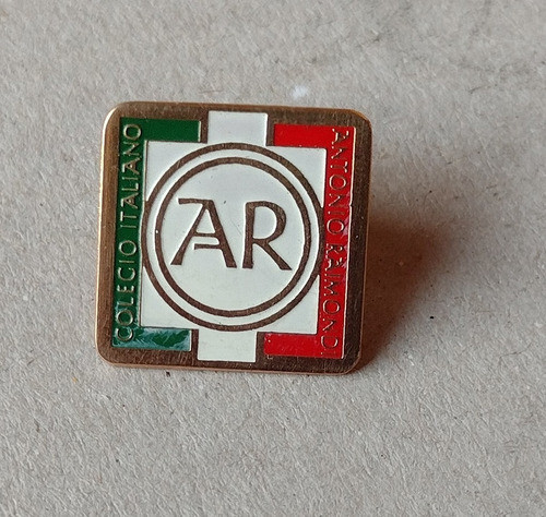 Pin Colegio Italiano Antonio  Raimondi 0
