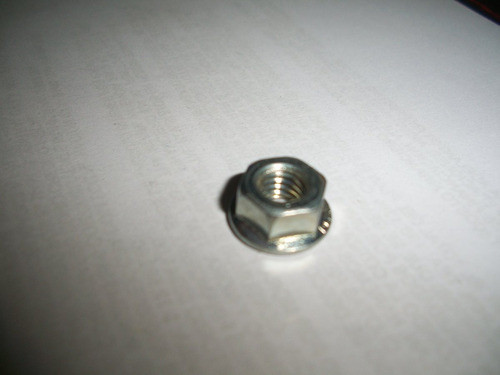 Tuerca 6mm Barral Honda Tornado Soporte Eje De Rueda 0