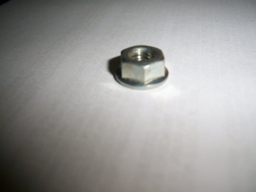 Tuerca 6mm Barral Honda Tornado Soporte Eje De Rueda 1