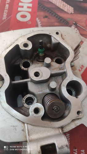 Tapa De Cilindro Zanella Zr 250 Y Otras Varillera Usada 1