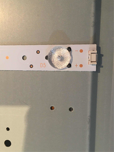 Tira De Leds Hitachi Cdh-le43smart08 (precio Por Tira) 1