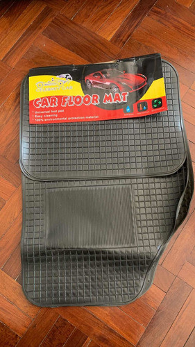 Juego De Alfombras De Goma Para Auto Negro Antideslizan Acra 1