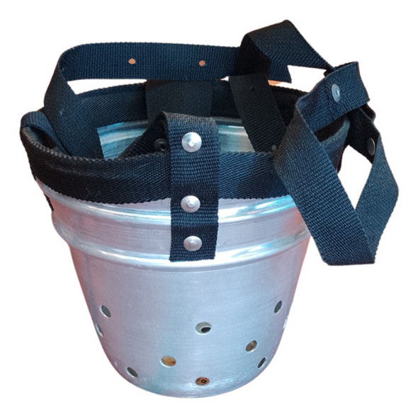 Trompeta Balde Aluminio Para Caballo La Victoria 1