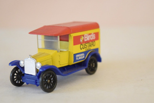 Ford T 1921 Furgon  Bird's Custard  Matchbox Sin Caja 0