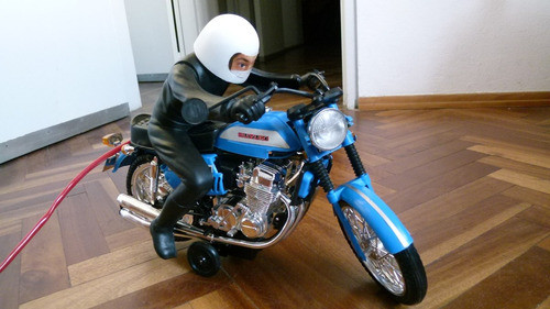 Moto Suzuki Telecomando - Años 70 - Italiana 1