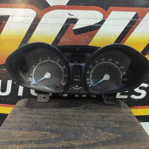 Instrumental Del Tablero Ford Fiesta Kinetic ---- Excele. I 0