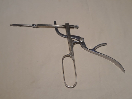 Antiguo Instrumental Medico Quirúrgico Equipamiento Pinzas 1