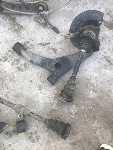 Parrilla De Suspensión Mitsubishi Colt 1.3 Carburador/98 1