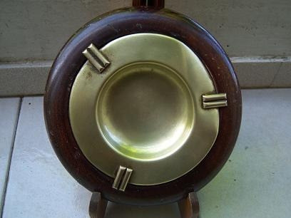 Cenicero En Bronce Y Madera 0