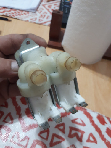 Valvula Entrada De Agua Bosch Lm25sc100 1